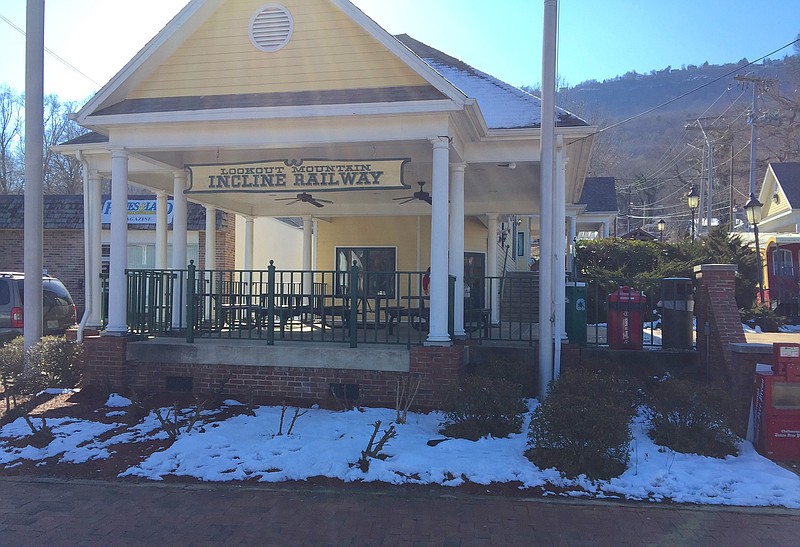 Clumpies Ice Cream is opening a new location at the Incline Railway station in St. Elmo.