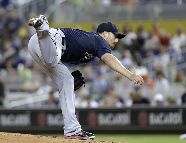 Miami Marlins sweep Atlanta Braves for first time since 2015