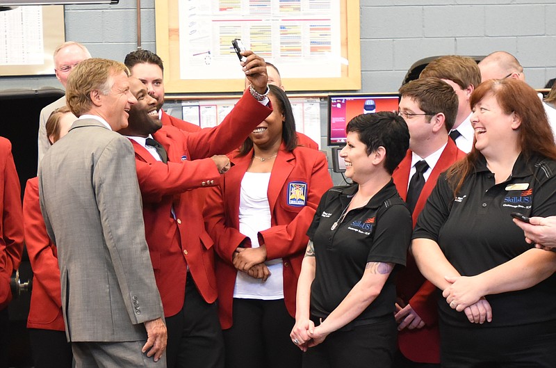 Haslam promotes Tennessee Reconnect in Chattanooga Chattanooga Times