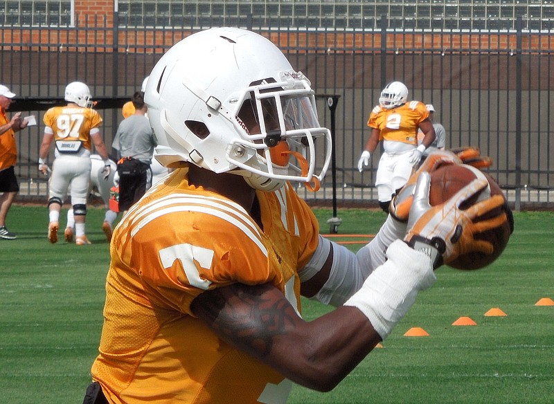 Tennessee cornerback Rashaan Gaulden hauls in a pass during drills as the Volunteers practice on April 9, 2015.