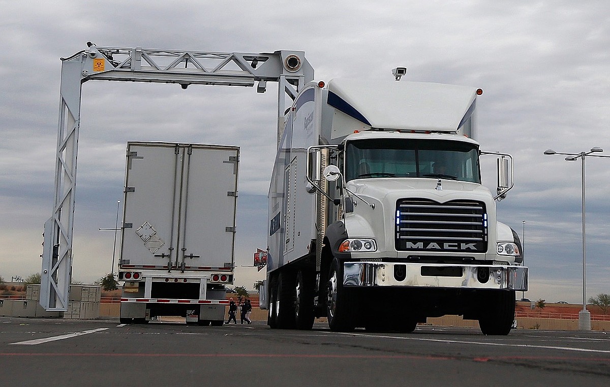 Western Express freight company to add 225 jobs in Tennessee ...