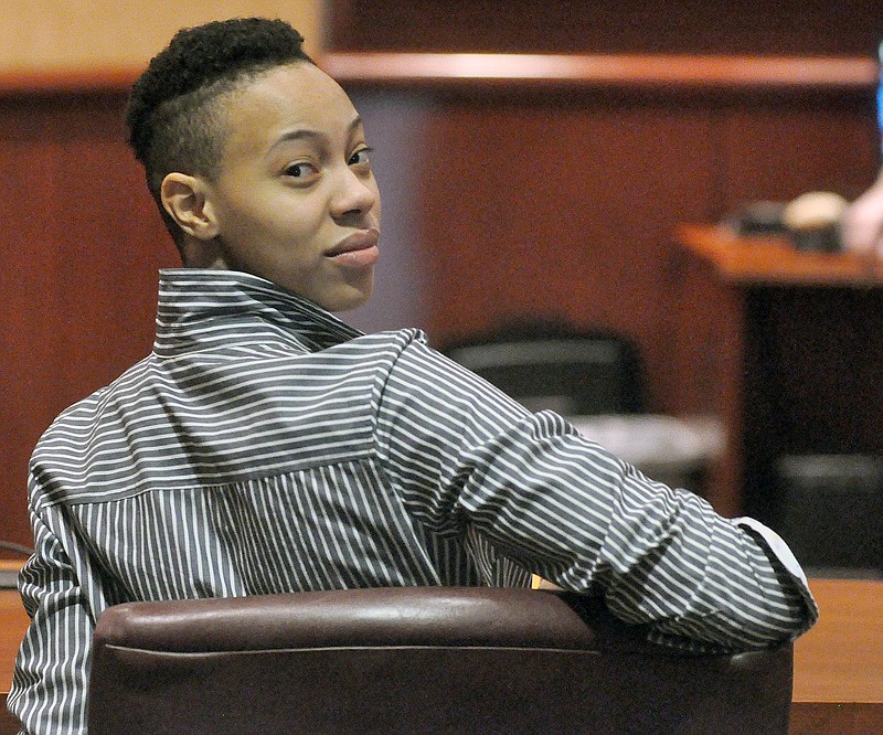 Skyy Mims looks around the courtroom on Friday, May 1, 2015. (Matt Hamilton/The Daily Citizen)