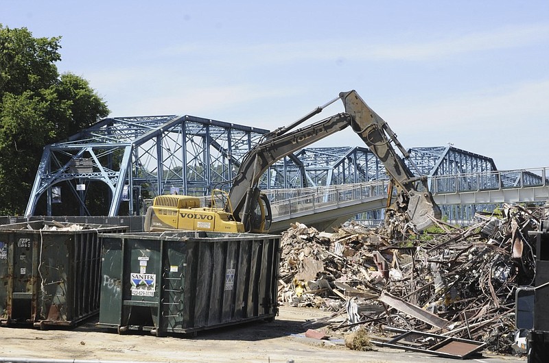 Demolition of a former dental practice is nearly complete at the familiar Walnut Street address downtown. Mitch Patel has plans to erect a new hotel on the site, in clear view of the Walnut Street Bridge.