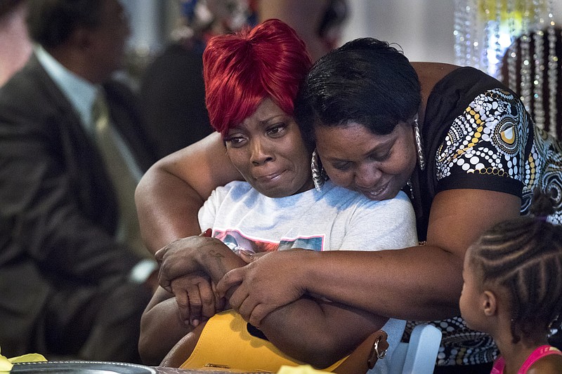 Chattanooga victims of violence bond to heal | Chattanooga Times Free Press