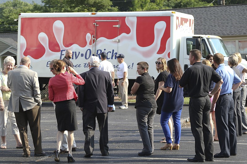Chattanooga Area Food Bank, partners launch milk program Chattanooga