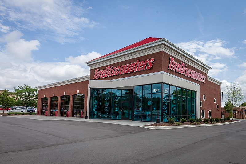 The typical Tire Discounters includes eight bays and employs a staff of 10 to 12 employees.