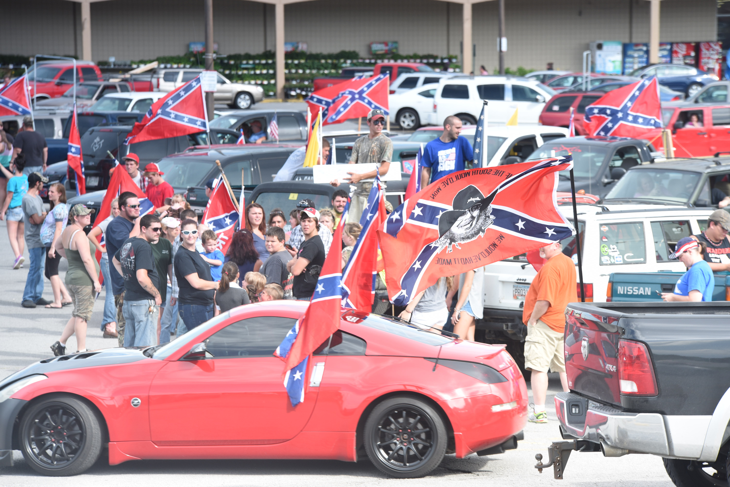 Staff photo by Tim Barber
Several varieties of stars and bars arrived for a rally in Fort Oglethorpe late Friday afternoon.