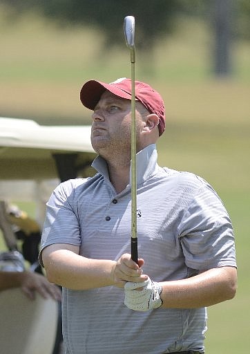 Spangler leads Metro by three; Hufstetler senior champ