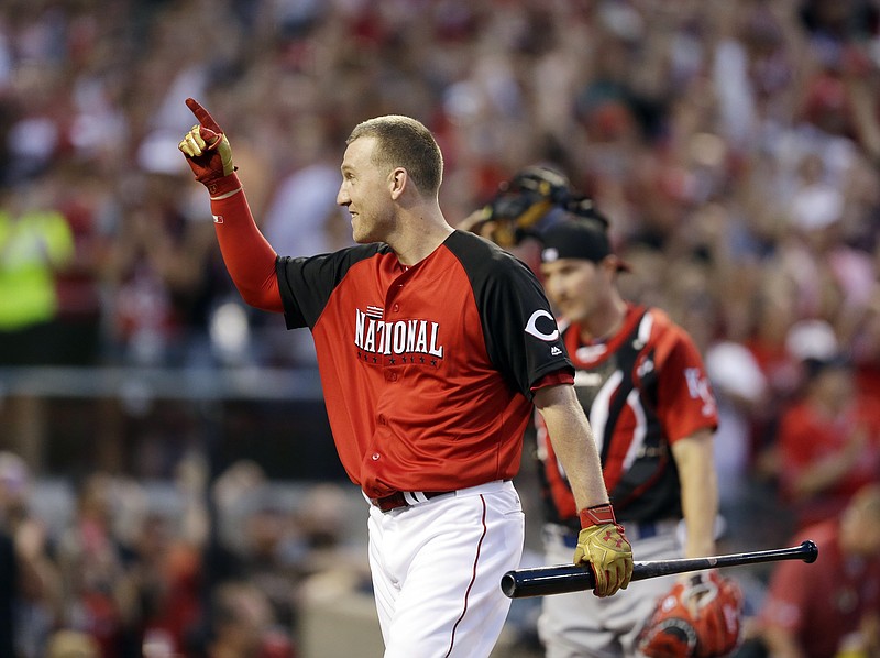 National League's Todd Frazier, of the Cincinnati Reds, reacts during the MLB All-Star baseball Home Run Derby, Monday, July 13, 2015, in Cincinnati. 