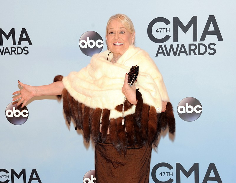 In this Nov. 6, 2013, file photo, Lynn Anderson arrives at the 47th annual CMA Awards in Nashville, Tenn. 