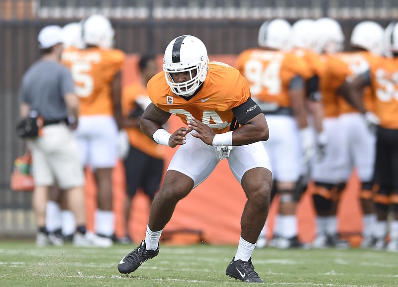 Tennessee linebacker Darrin Kirkland Jr. works on lateral drills during NCAA college football practice Friday, Aug. 7, 2015, in Knoxville, Tenn. (Adam Lau/Knoxville News Sentinel via AP)
