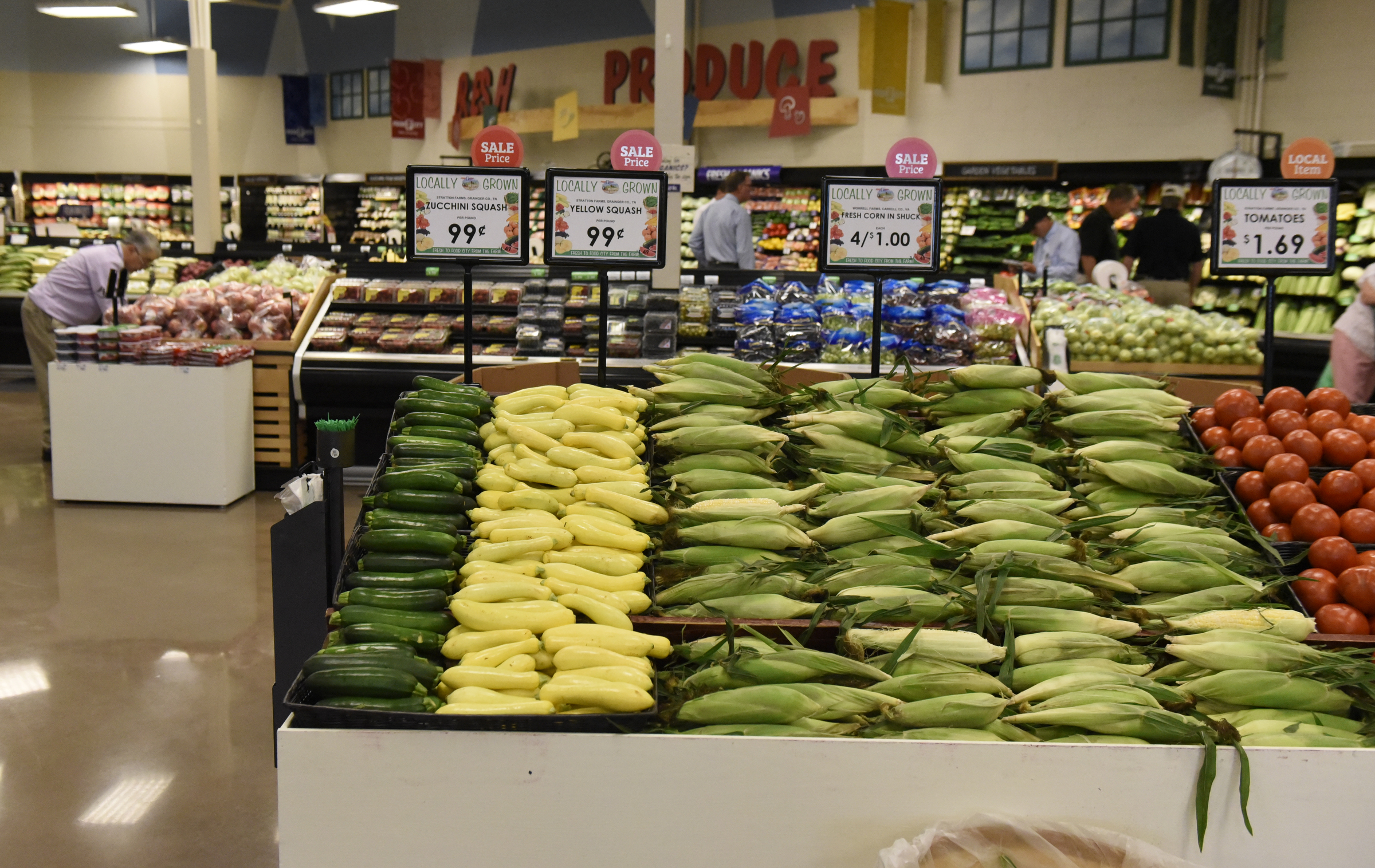 Part of the produce section is seen on the first day of business for the new Food City grocery store Wednesday, Sept. 2, 2015, in Red Bank, Tenn. The store, formerly a Bi-Lo at the intersection of Morrison Springs Road and Dayton Boulevard, was reopened after a three-day turnaround.