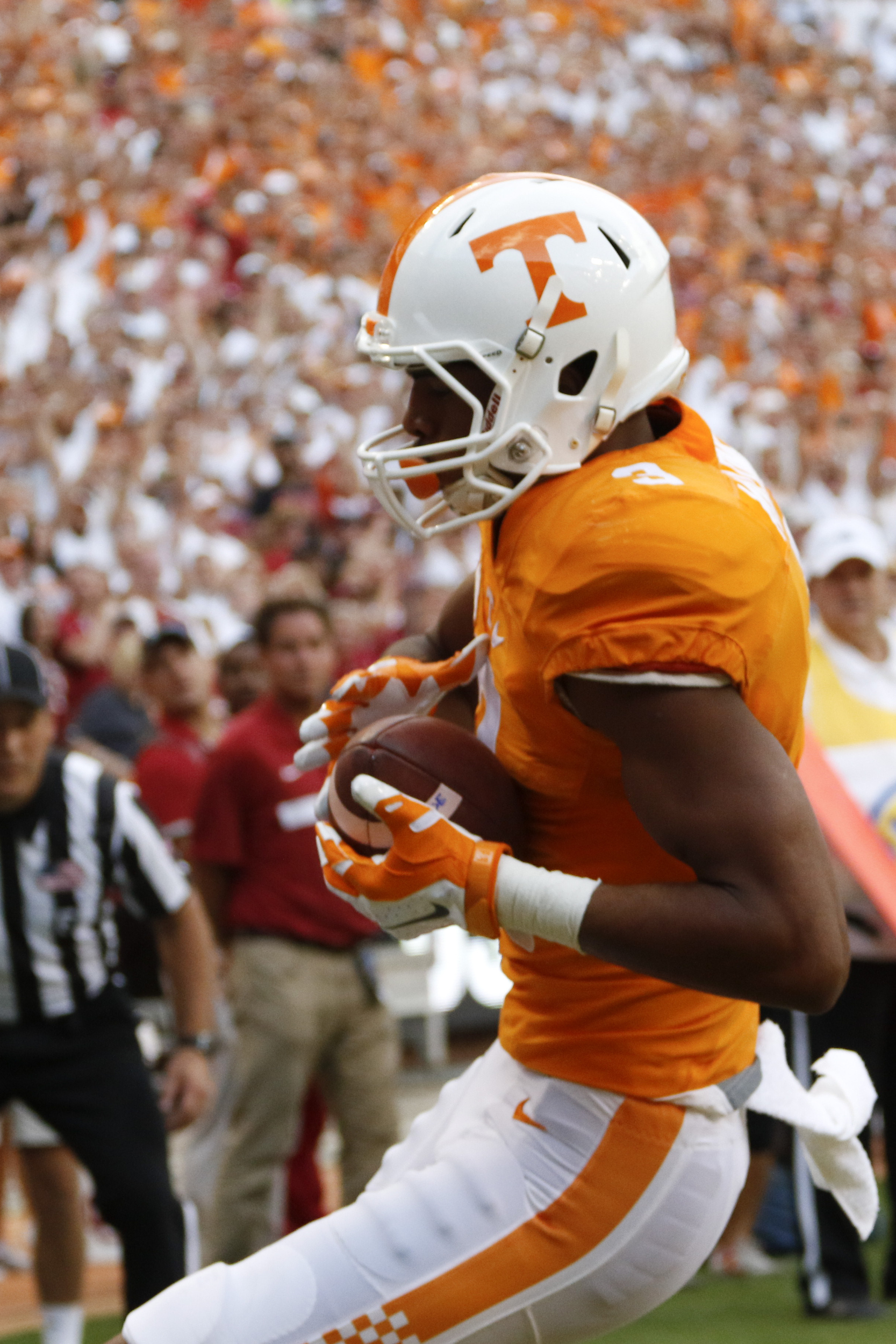 UT's Josh Malone (3) completes a pass to score a touchdown against Oklahoma during the first half of play Saturday. The Volunteers played the Sooner's at home on September 12, 2015 at Neyland Stadium in Knoxville, Tennessee.