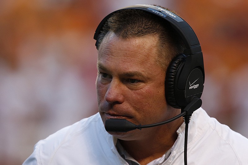 Tennessee coach Butch Jones claims responsibility for the Volunteers' inability to hold off Oklahoma in Saturday's double-overtime loss to the Sooners.