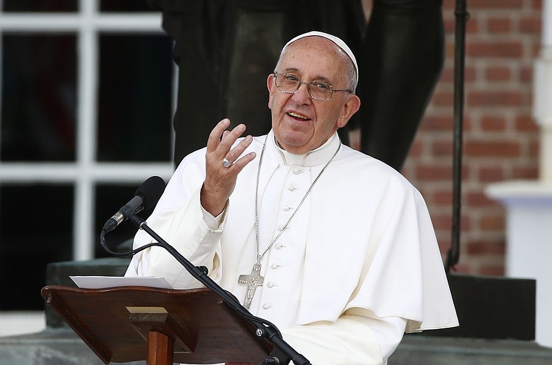 
              Pope Francis delivers his speech in front of Independence Hall, Saturday, Sept. 26, 2015, in Philadelphia. (Tony Gentile/Pool Photo via AP)
            