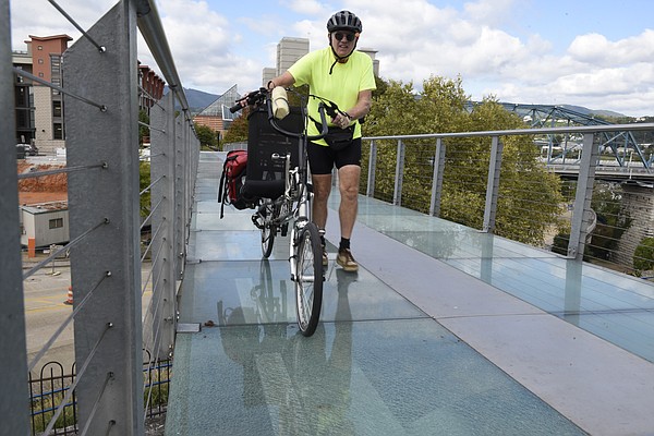 Chattanooga says no timetable for newest Holmberg pedestrian bridge