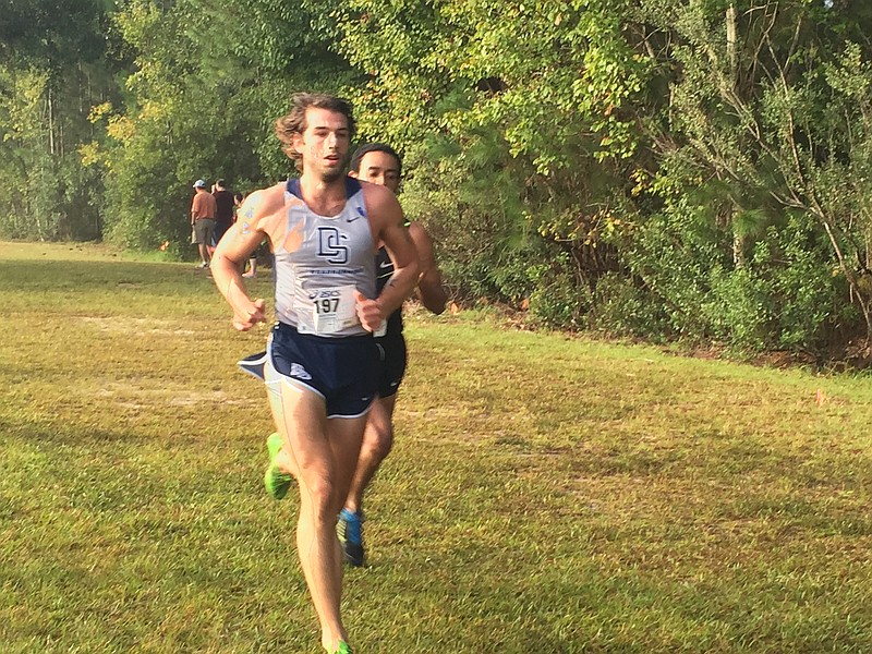 Dalton State's Spencer Head was the individual winner in leading the Roadrunners to a second-place finish in USC Beaufort's Sand Shark Invitational cross country meet Saturday.
