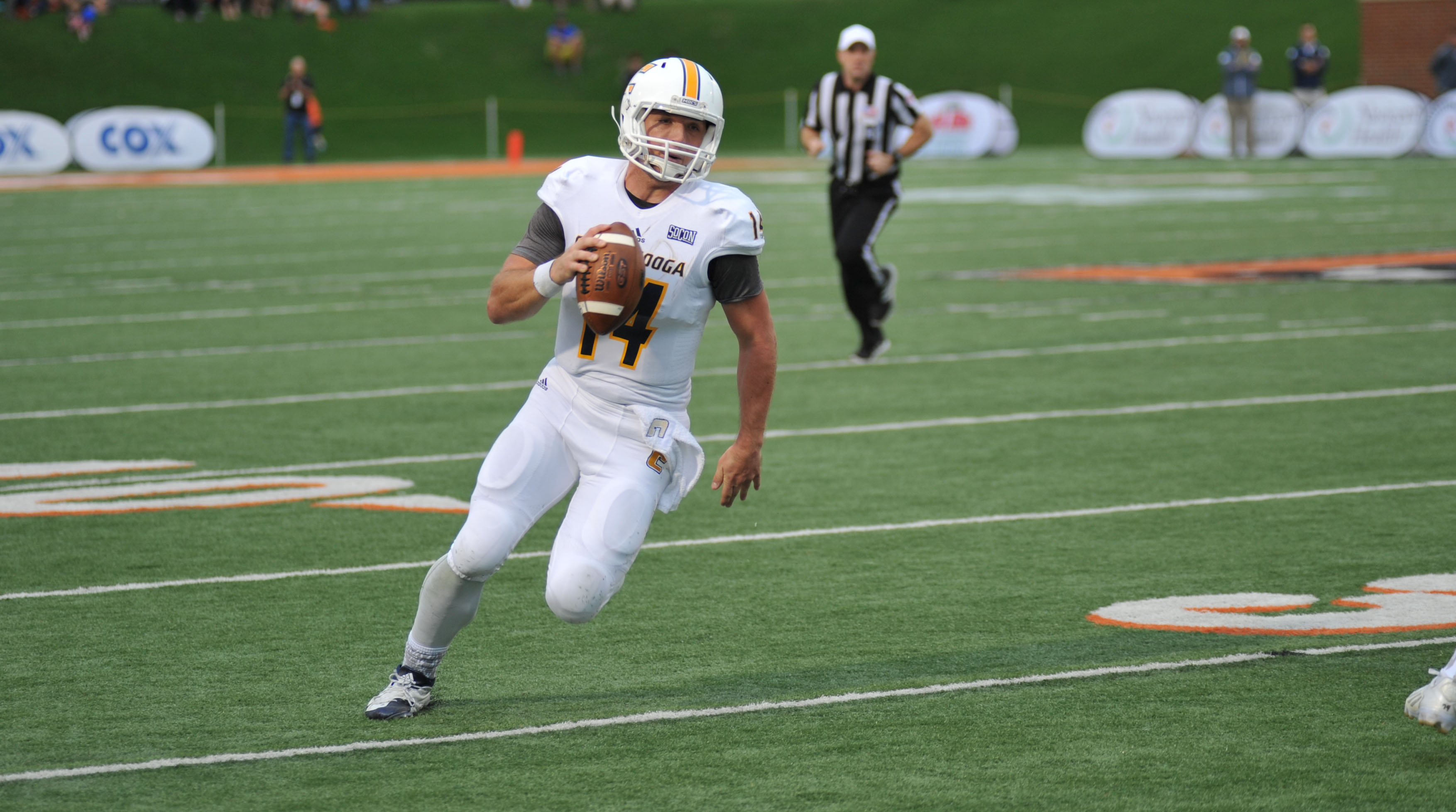 UTC's Jacob Huesman runs the ball against Mercer (2015)