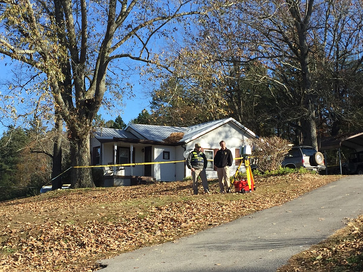 Man left wife's body in bedroom for more than a day after killing her ...