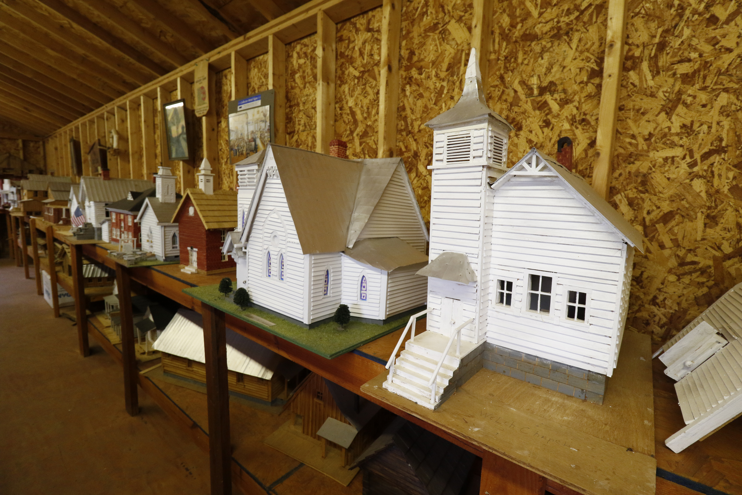 Staff Photo by Dan Henry / The Chattanooga Times Free Press- 11/25/15. Nadean Kell, speaks about her late husband Thaxton Kell, who built miniature replicas of structures that were present in the Sequatchie Valley and surrounding areas when he was younger.