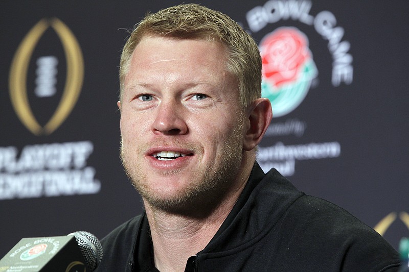 
              FILE - In this Dec. 30, 2014, file photo, Oregon offensive coordinator Scott Frost talks to reporters during a news conference in Los Angeles. Central Florida has hired Oregon offensive coordinator Scott Frost as its new coach to take over a program that just finished a winless season. New UCF athletic director Danny White called Frost a winner and an innovator in announcing his hiring in a statement Tuesday, Dec. 1, 2015. (AP Photo/Nick Ut), File
            