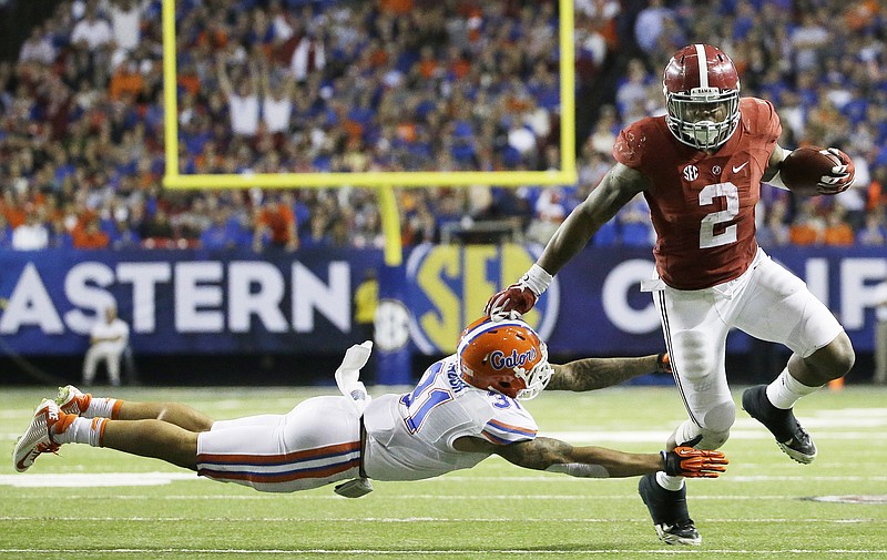 Alabama running back Derrick Henry rushed for 189 yards in last Saturday's 29-15 win over Florida in the SEC title game, setting a single-season league mark with 1,986 yards.