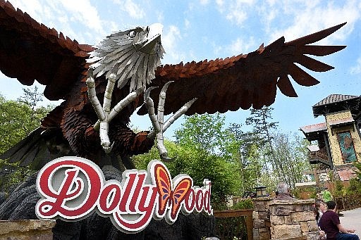 Dollywood tile