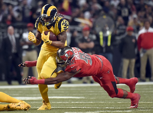 St. Louis Rams beat Tampa Bay 31-23 ahead of possible LA move