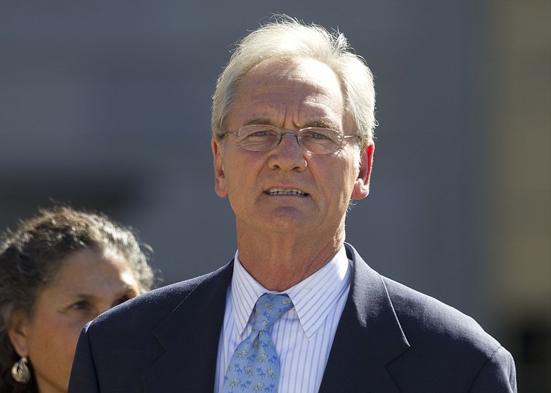 
              FILE - In this Nov. 2, 2011 file photo, former Alabama Gov. Don Siegelman departs the Federal courthouse in Montgomery, Ala. The Supreme Court won't hear an appeal from Siegelman over his prison sentence for bribery and obstruction of justice. The justices had no comment Monday, Jan. 11, 2016, on their order letting stand a lower court ruling that rejected his request for a new sentencing hearing.  (AP Photo/Dave Martin, File)
            