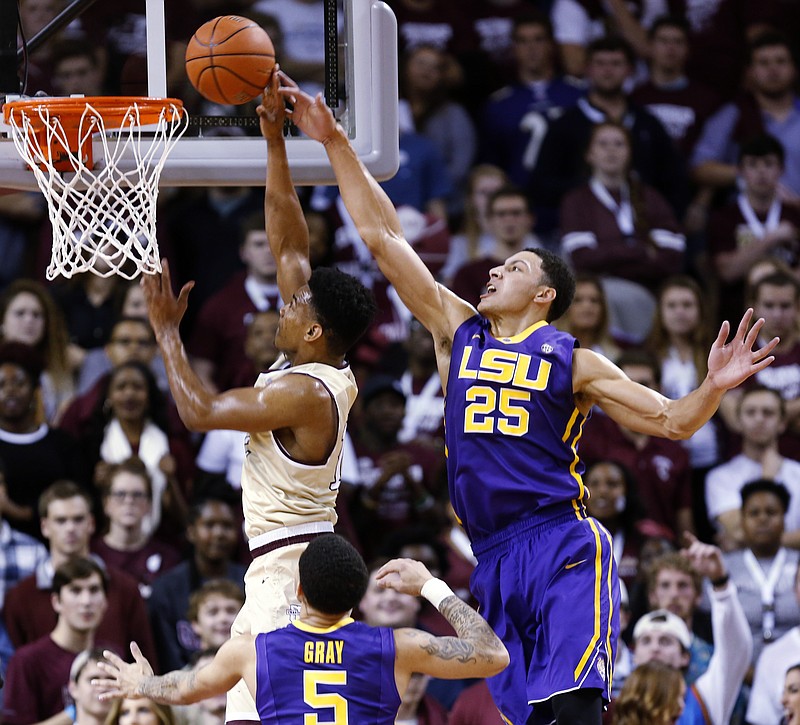 LSU 6-foot-10 freshman Ben Simmons leads the Tigers in scoring, rebounding, assists and blocks as they face Georgia tonight.