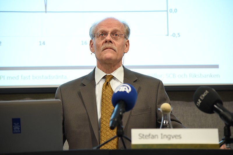 
              Governor of the Central Bank of Sweden, Stefan Ingves talks during a media presentation at the bank headquarters in Stockholm, Sweden, Thursday Feb. 11, 2016. Sweden's central bank cut its benchmark rate on Thursday and said it was ready to do more if necessary to counter worries about sluggish global growth. (Thommy Tengborg / TT via AP) SWEDEN OUT
            