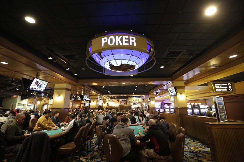 twin river casino poker