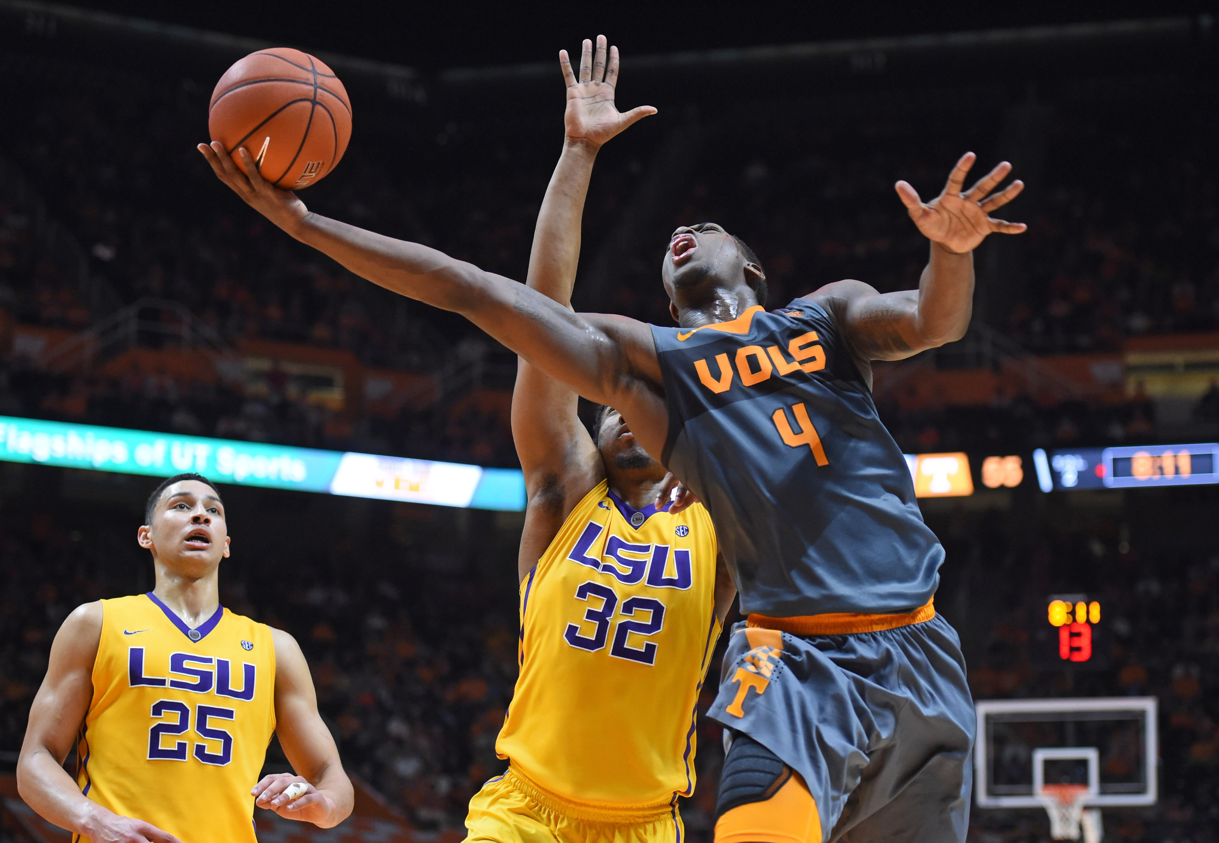 No big deal: Armani Moore stars as Tennessee routs LSU | Chattanooga Times  Free Press