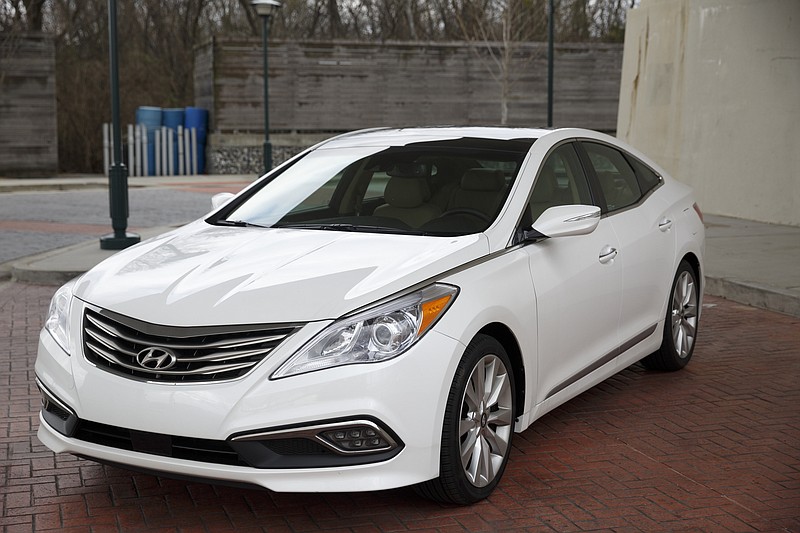 Staff photo by Doug Strickland / The 2016 Hyundai Azera is seen at Coolidge Park on Thursday, Feb. 25, 2016, in Chattanooga, Tenn.