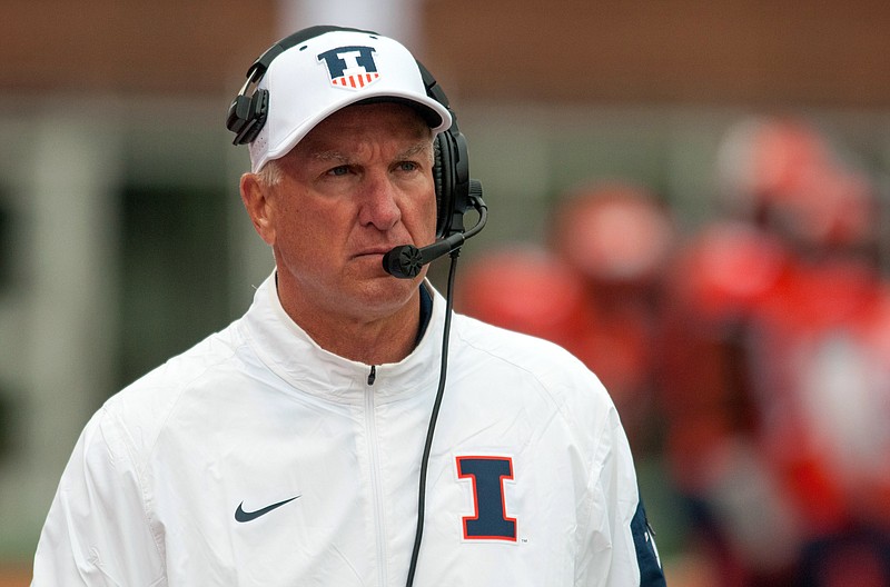 New Illinois AD fires football coach Cubit after 1 season | Chattanooga ...