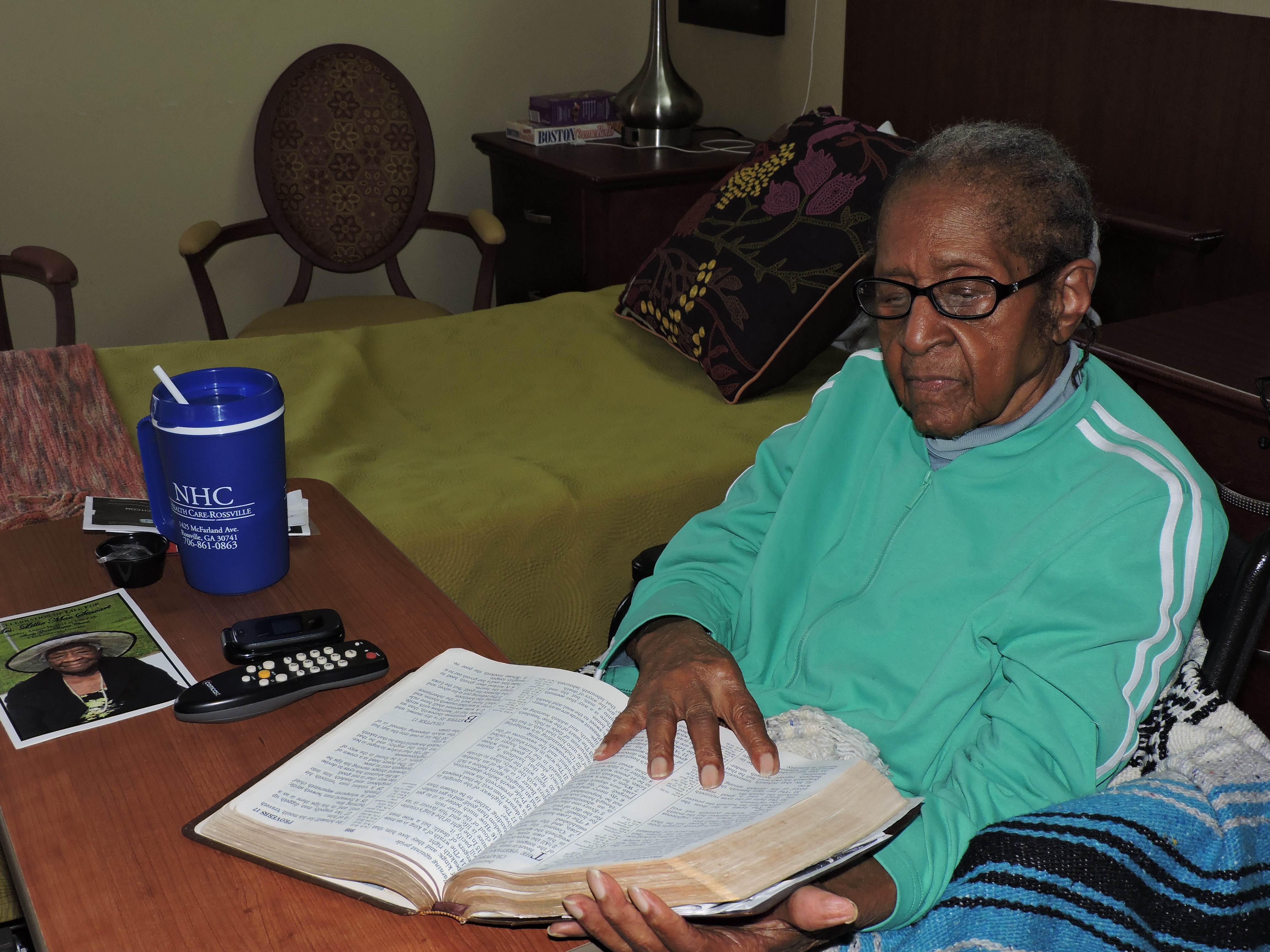 Francis Thomas likes to talk about her faith. She also has good things to say about NHC Rossville, where she is undergoing physical therapy. "Everybody is nice at NHC Rossville. I would recommend this place to anybody that has to go some place. They go overboard to do things for you. They are just nice here."