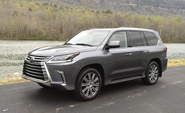 Test Drive: Lexus LX 570 gets facelift [video] | Chattanooga Times