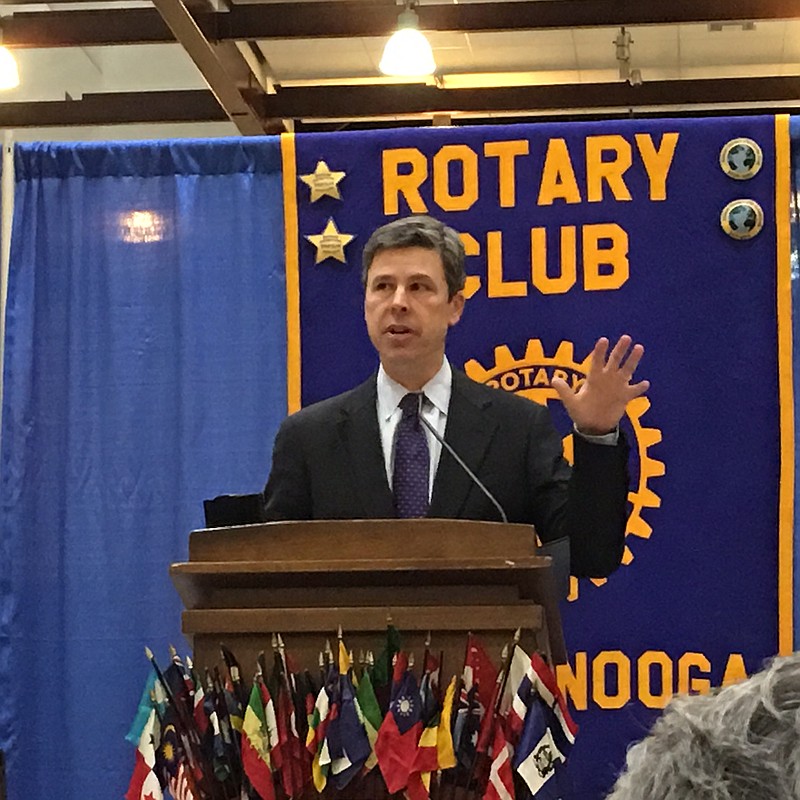 Mayor Andy Berke speaks at the Rotary Club. 