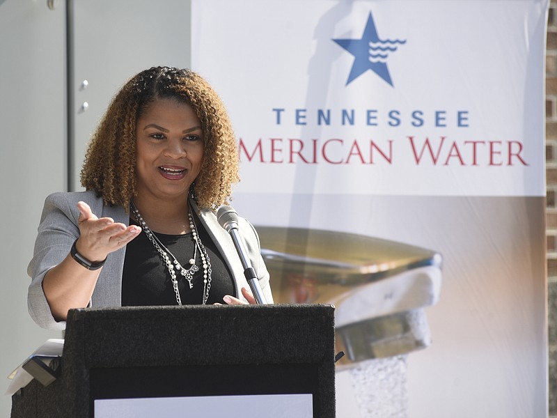 Tennessee American Water president Valoria (CQ) Armstrong speaks to guests during a tour of their new $18 million dewatering facility on Monday, Apr. 25, 2016, in Chattanooga, Tenn. 