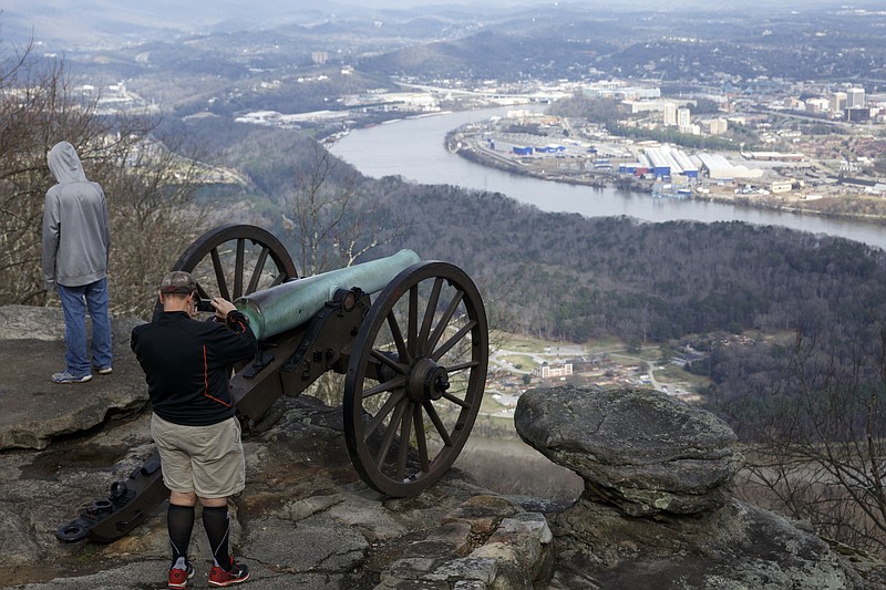 John Shacka takes photos of a Civil War cannon at Point Park in Lookout Mountain, Tenn.