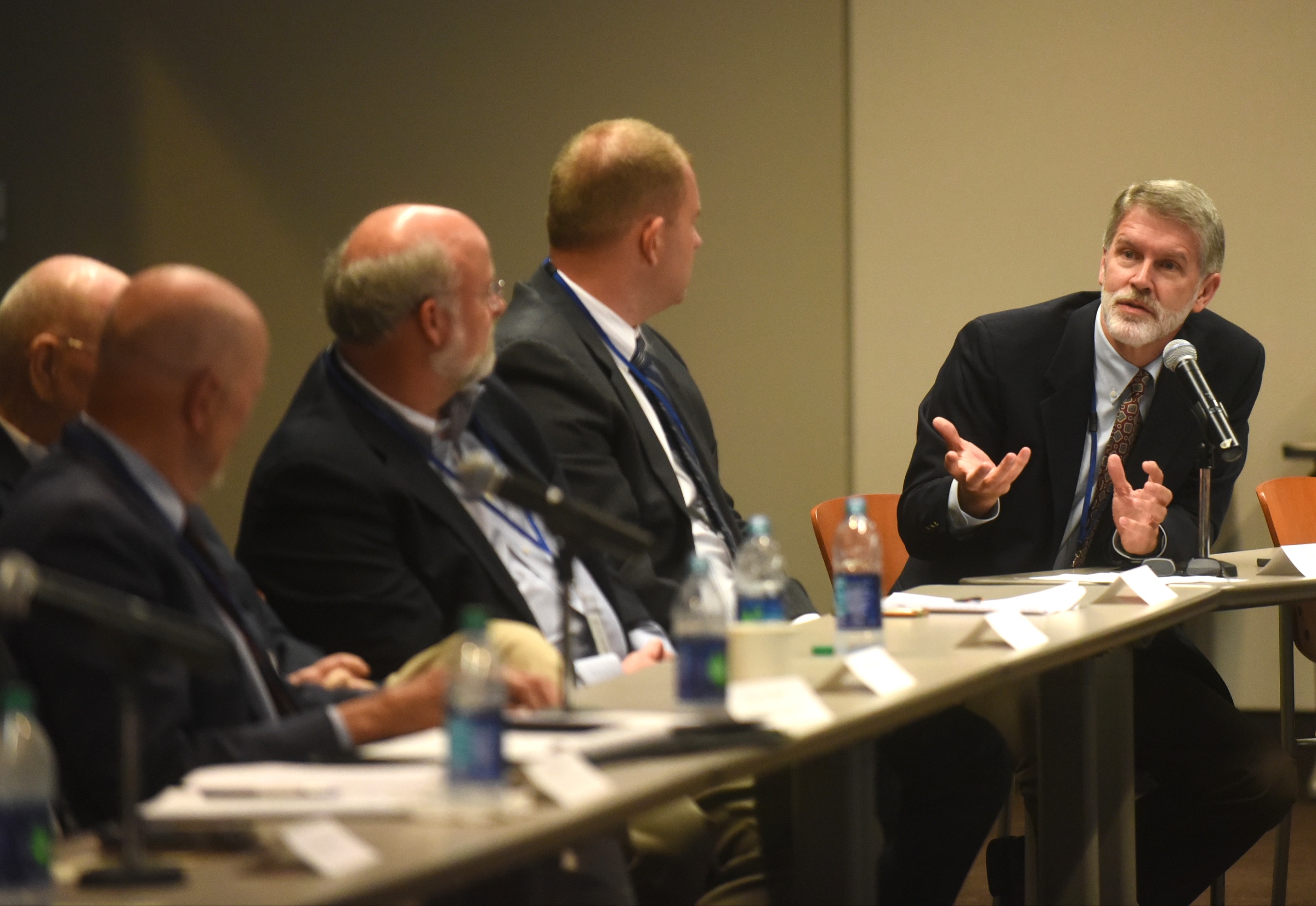 Dr. David McRay, right, talks during a state task force discussion on healthcare at BlueCross BlueShield on Tuesday, May 24, 2016.