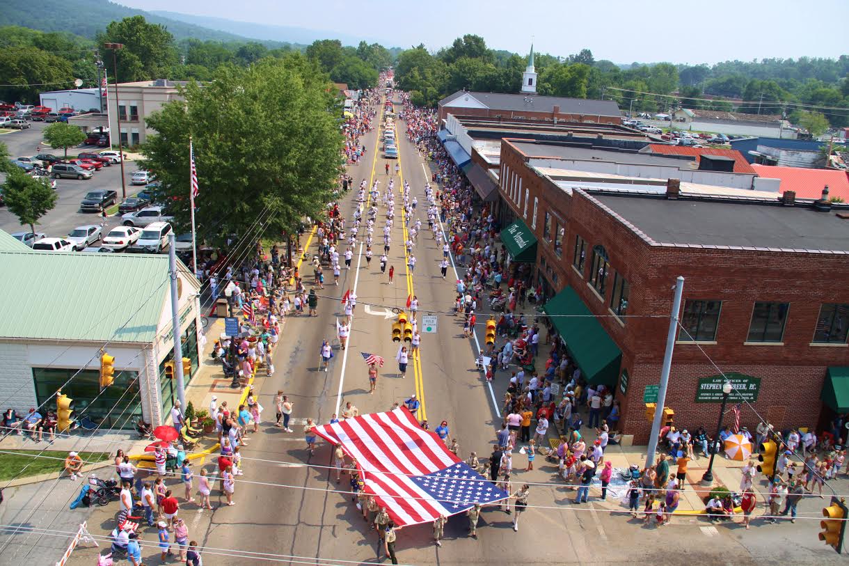 The streets of downtown Dunlap are blocked off every year for the annual 4th of July Parade down Rankin Ave. A large celebration on the courthouse lawn follows the parade.
