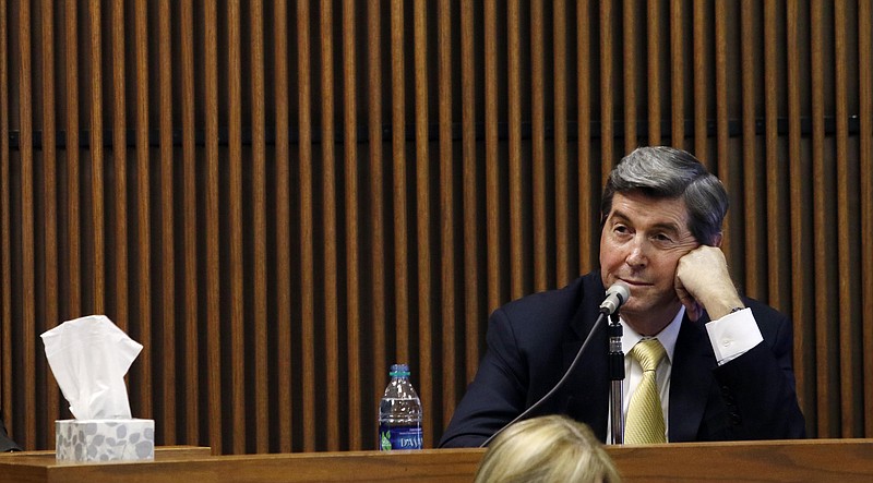 Former Alabama Gov Bob Riley listens while prosecutor Matt Hart asks a question during Alabama Speaker Mike Hubbard's ethics trial on Monday, June 6, 2016, in Opelika, Ala. 