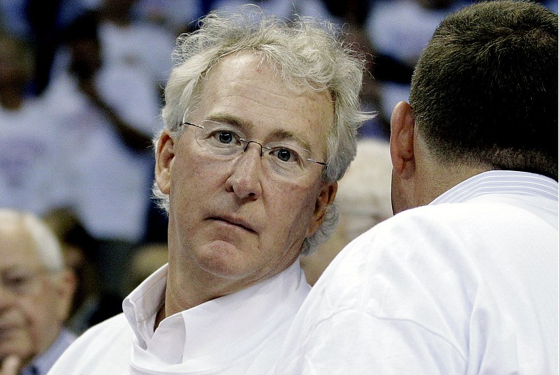 
              FILE - In this June 6, 2012, file photo, Chesapeake Energy Corp. CEO Aubrey McClendon attends Game 6 of the NBA basketball Western Conference finals, in Oklahoma City. Oklahoma City police say they found no evidence that the death of  McClendon in a vehicle crash a day after he was indicted by a federal grand jury was anything other than an accident. (AP Photo/Sue Ogrocki, File)
            