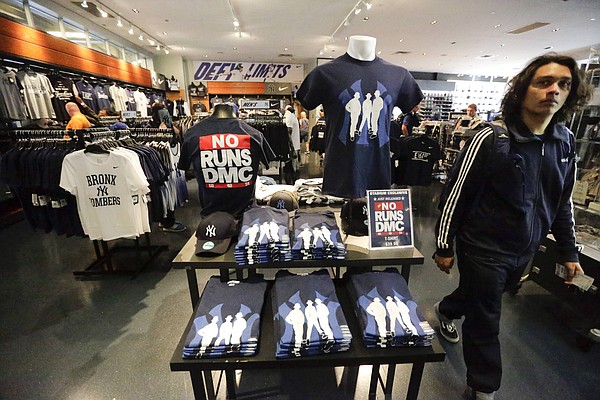 Yankees pick bullpen nickname, pass out 'No Runs DMC' shirts in clubhouse –  New York Daily News