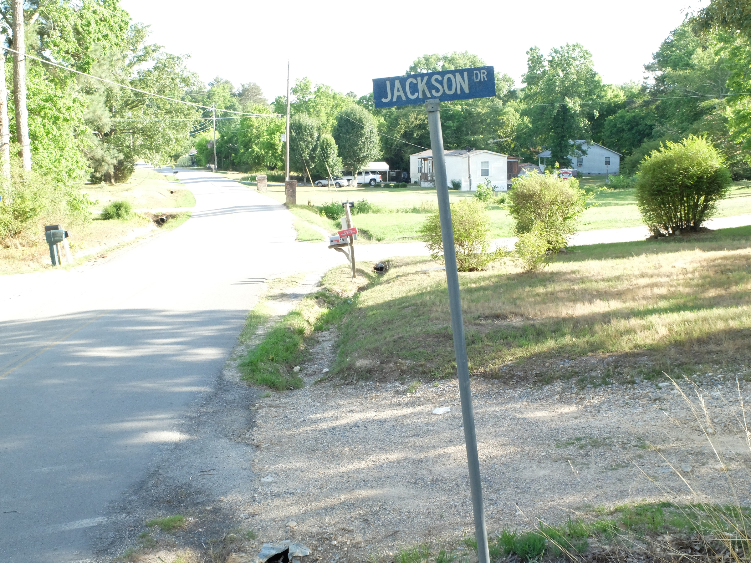 Just off Dunwoody Road in LaFayette, Jackson Drive marks a point of interest in the 2014 murder involving two distant cousins.