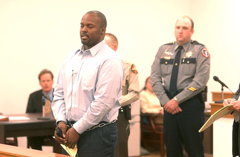 Ray Brent Marsh faces a half-full Bradley County , Tenn. courtroom, Friday, Jan 7, 2005, and apologizes to family members for the wrongs he committed in the Tri-State Crematory case.