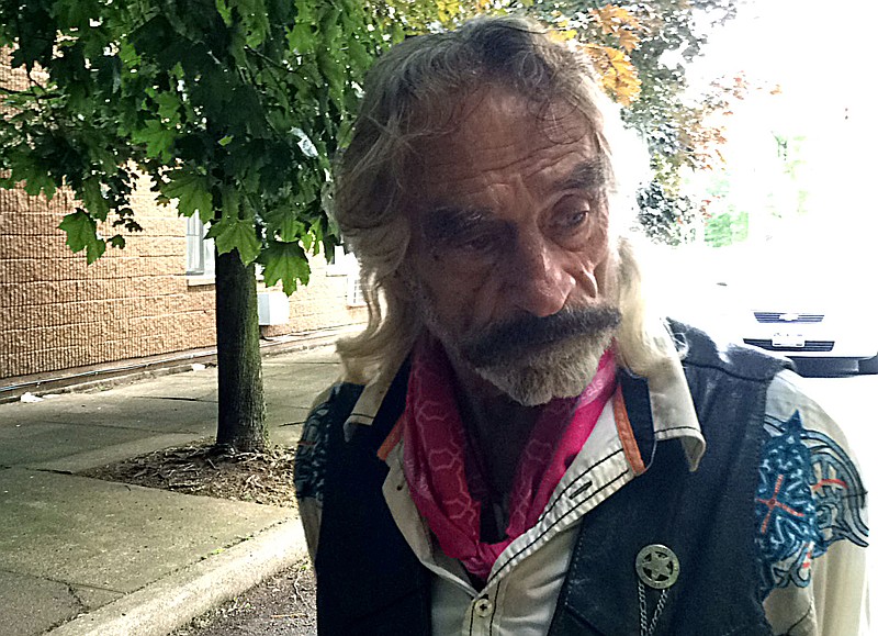 
              In this June 29, 2016 photo, Doc Mishler, 80, speaks to the members of the Staten Island Advance after riding into Staten Island on horseback over the Outerbridge Crossing the day before in the Staten Island borough of New York. Mishler was arrested Thursday, June 30, 2016 on animal cruelty charges after investigators concluded his horses were malnourished. (/Anthony DePrimo/Staten Island Advance via AP)
            