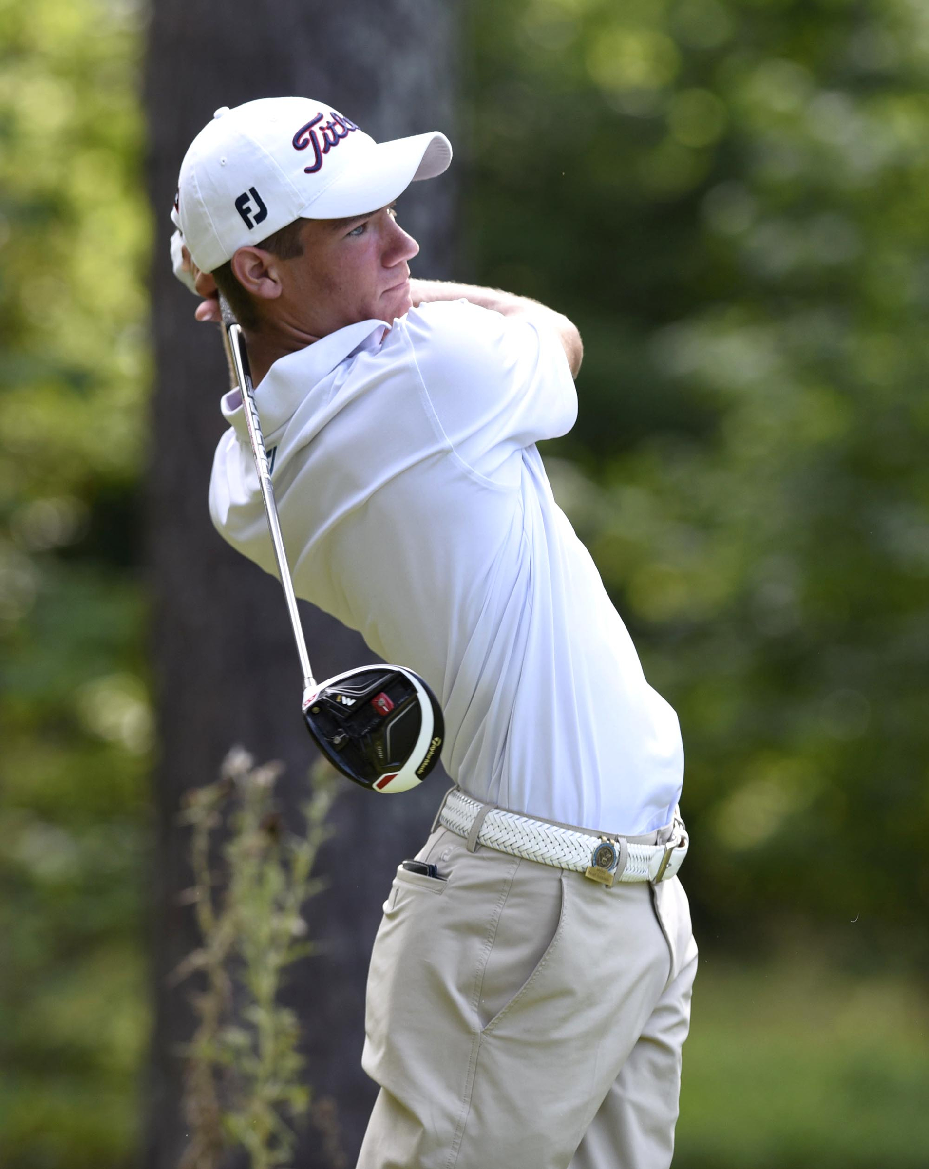 Noah Goodwin of Corinth, ties off on the 6th hole. Goodwin went on to win the match 6 and 5 over Runchanapong Youprayong of Thailand. The third day of the 69th U.S. Junior Amateur Championship was held at the Honors Course in Ooltewah, Tennessee, Wednesday July 20, 2016.