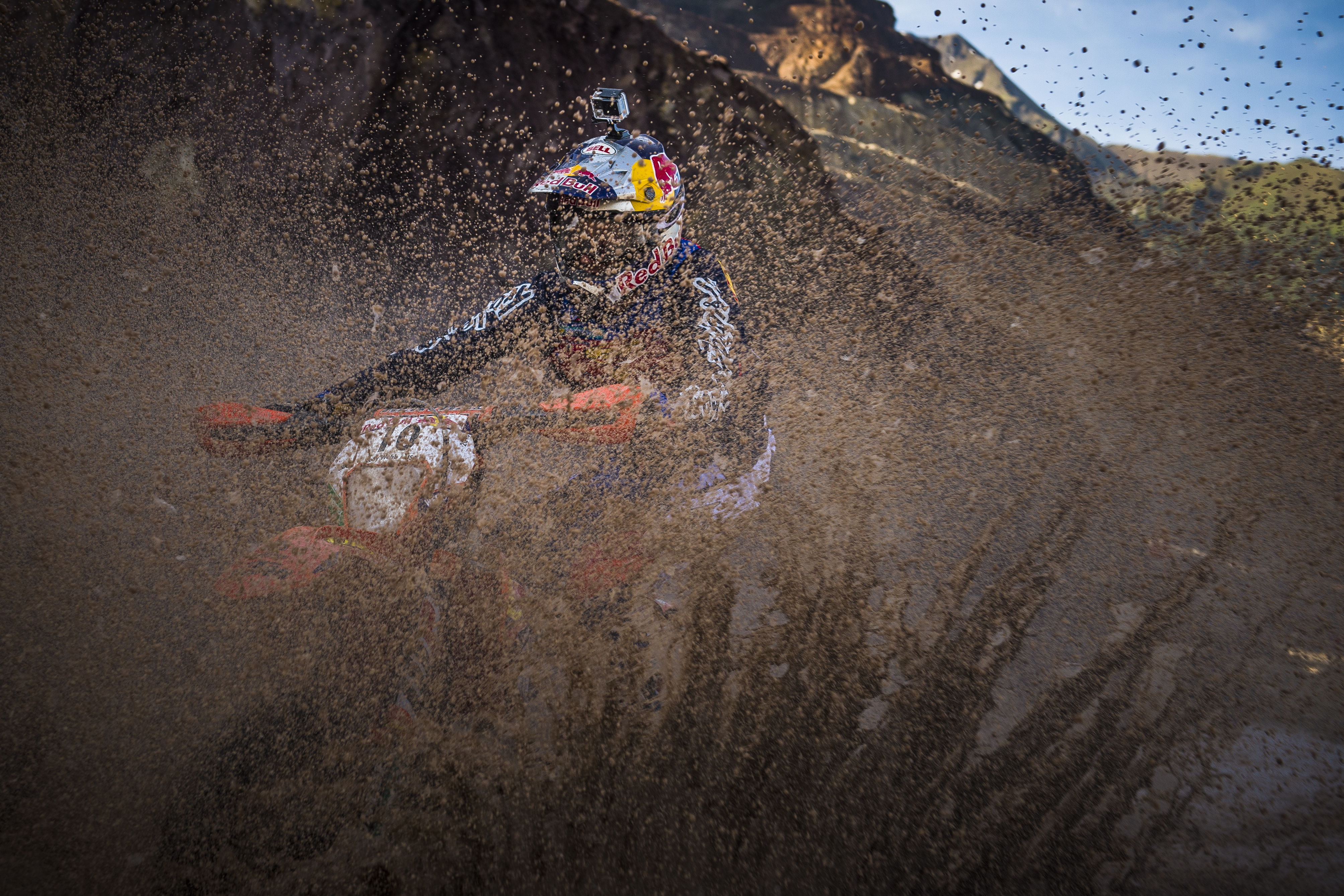 Cody Webb performs during the prolog of the Red Bull Hare Scramble 2016 in Eisenerz, Austria on May 28, 2016. Photo by Philip Platzer/Red Bull Content Pool.